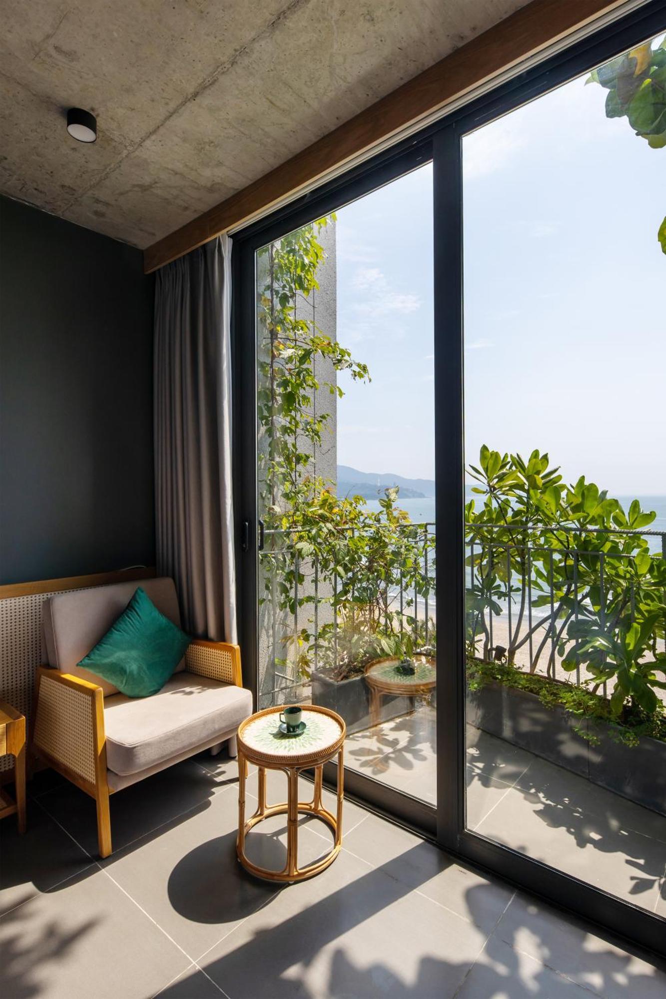 Leaf Beachfront Hotel Da Nang Exteriör bild